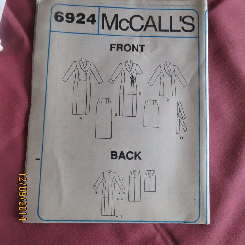 Sewing pattern for coatdress and 2pc suit by McCALLS 6924 size 34 to 38. Very good condition.