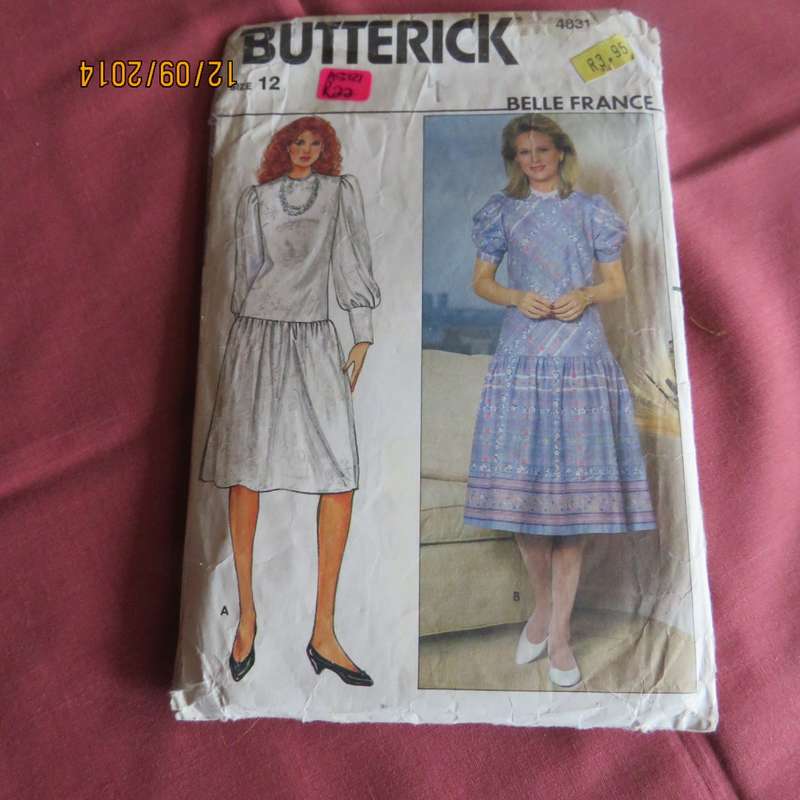 Sewing pattern by BUTTERICK 4831 for vintage dress size 36/12. In very good condition.