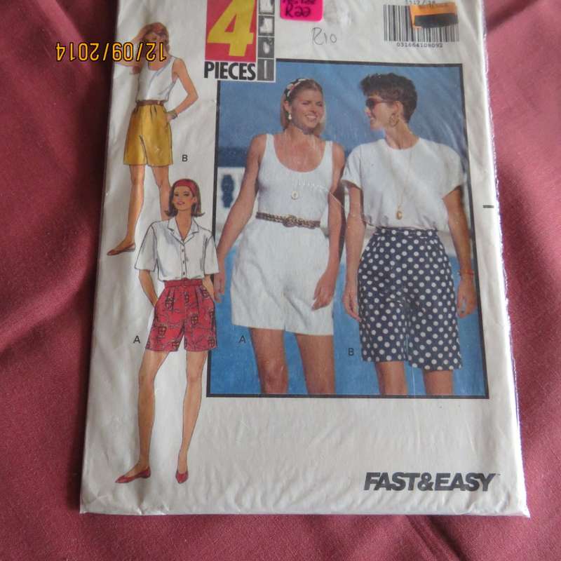 Sewing pattern by BUTTERICK 5517 for ladies short 2 versions in size 42 to 46. As new