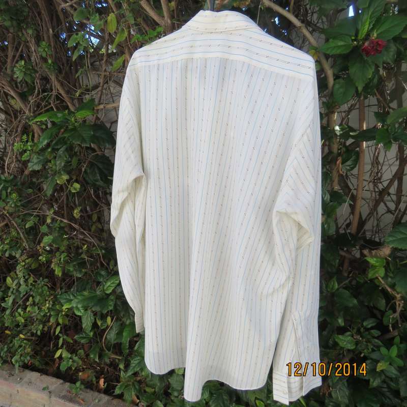 Good quality Men's CAMBRIDGE long sleeve cream striped shirt. One pocket. Used but good cond.