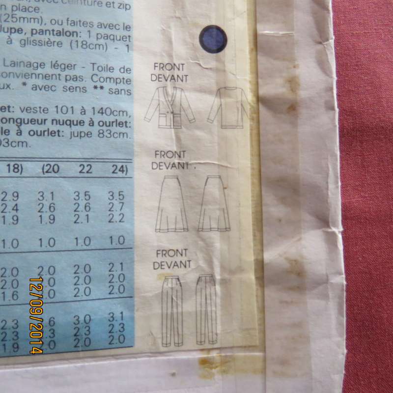 Sewing pattern by VERY EASY VOGUE 9791 for pants, jacket,skirt . Sizes 38 to 42. Complete.