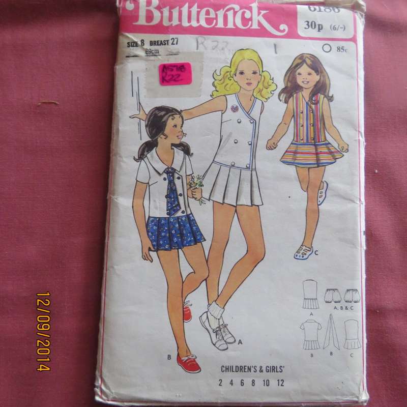 Sewing pattern for lovely girls dress size 2 to 12 by BUTTERICK 6186. Also little bloomers! Good con