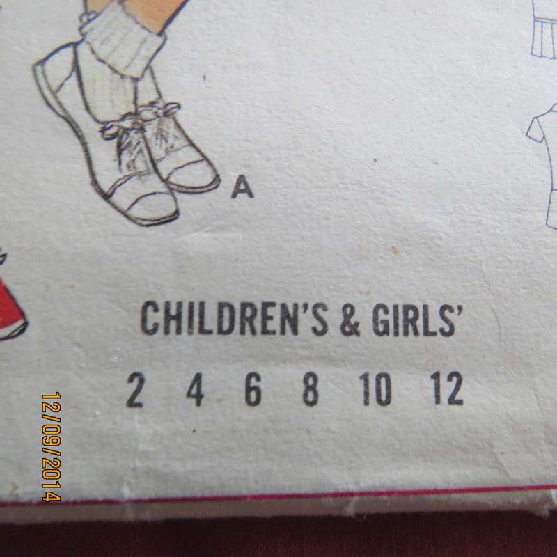 Sewing pattern for lovely girls dress size 2 to 12 by BUTTERICK 6186. Also little bloomers! Good con