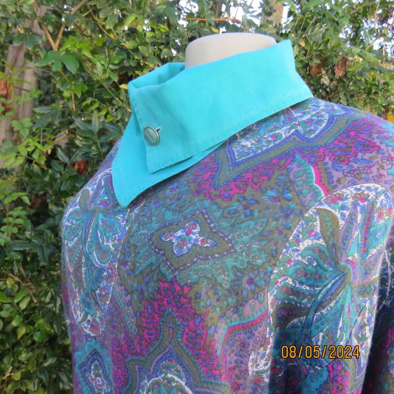 Unique vintage slip over paisley pattern long sleeve top/cross over turquoise collar. Size 35  CHESS