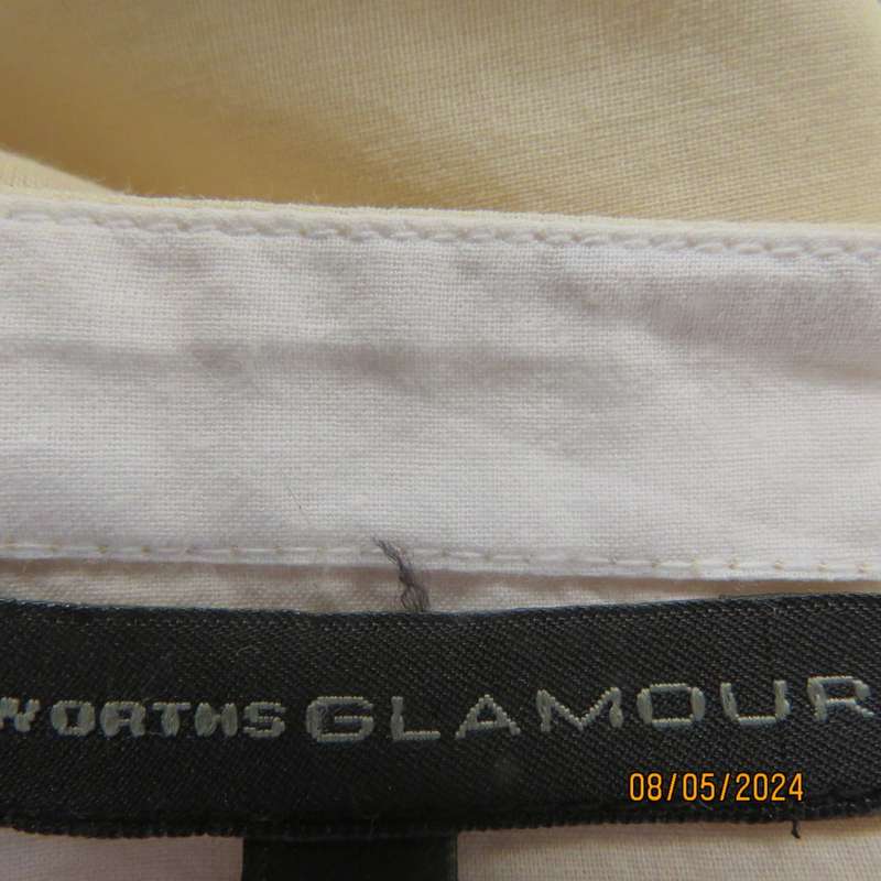 Amazing rich cream A-Line lined skirt in thin cotton with bold floral embroidery.By TRUW. Glam 36