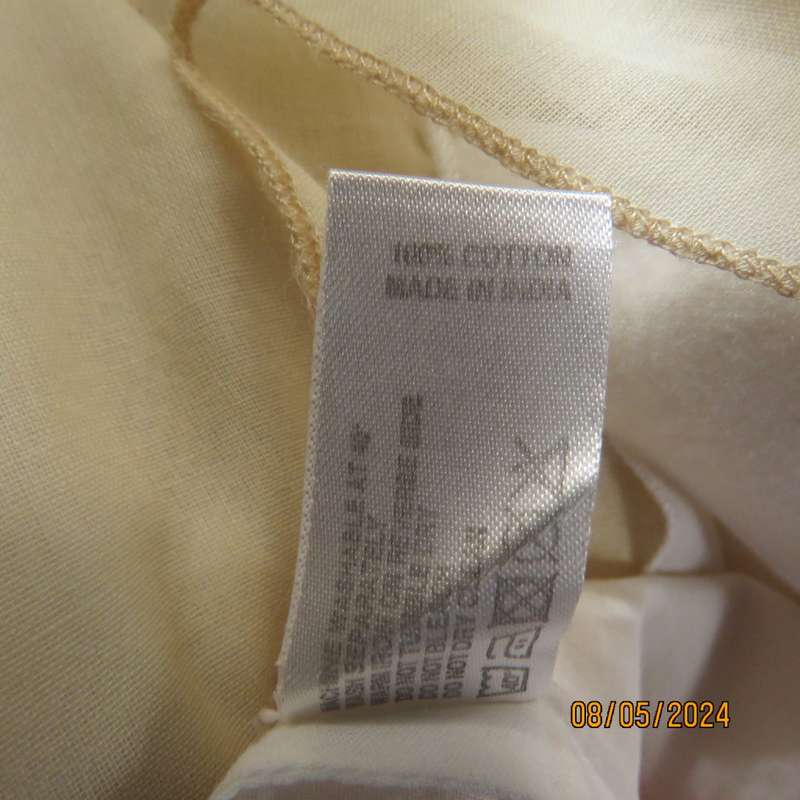 Amazing rich cream A-Line lined skirt in thin cotton with bold floral embroidery.By TRUW. Glam 36