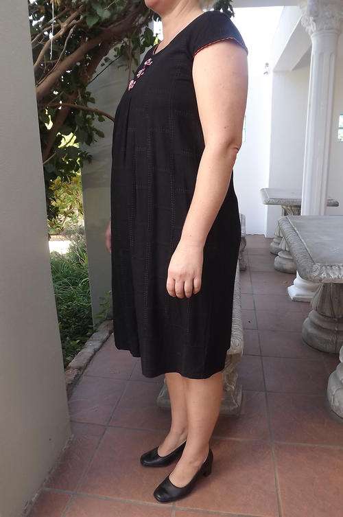 Best Mom Black Linen Maternity Dress