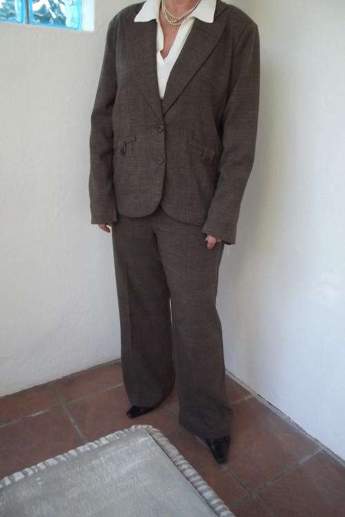 Vintage 2 Piece Pants Suit in Polyester and Spandex