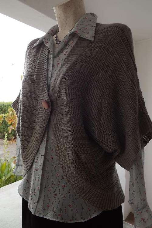 Knitted Bolero in size 40/42