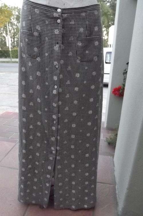 Black and White tartan summer skirt with white floral print in size 34