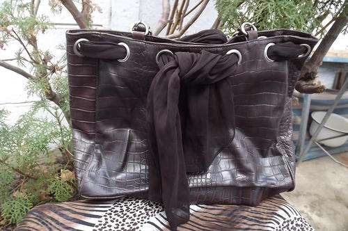 Avroy Shlain Brown Bag in good condition - one small mark at the bottom - 27x34cm
