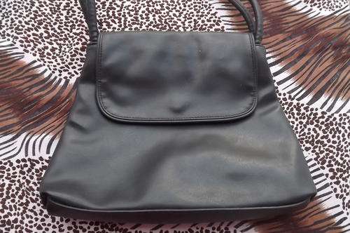 Soft Black Handbag in good condition - 24x31cm