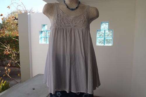 White 100% Cotton Summer Top with Lace in size 14/38 - Feather Light and Loose Fitting