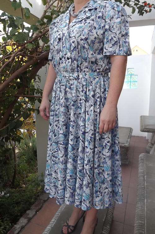 Flair skirt Blue and white Nuvelle by Rosecraft dress in size 44/18 - very good condition