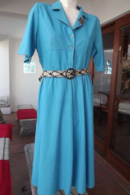 Vintage Jade Colour Polycotton Vintage Dress in size 16/40 - button down bodice front, wide skirt