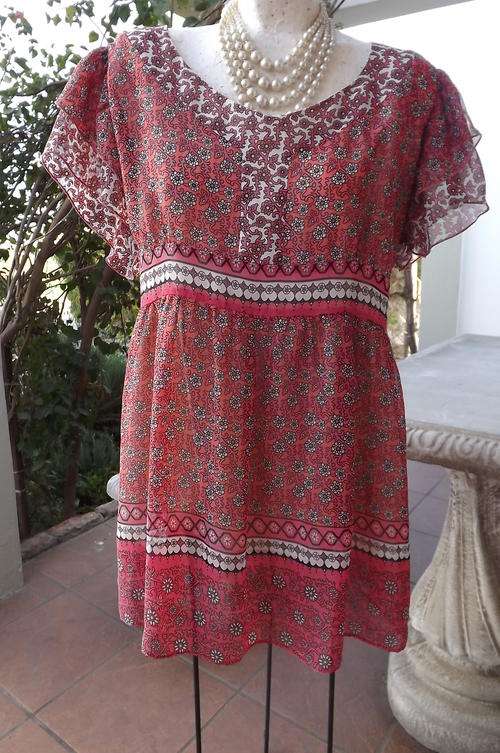 Pink Patterned Summer Top in Chiffon Polyester with Lining in size 20/44 - frilled short sleeves