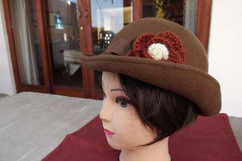 Brown Felt Hat with Crochet Rose Decoration - good used condition