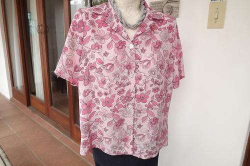 Pink Floral 100% Polyester Blouse in size 14/38 by Casual American - as new condition