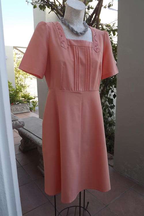 Peach Colour 80's Dress by Look Twice in size 14/38 - some embroidery on the front - good condition