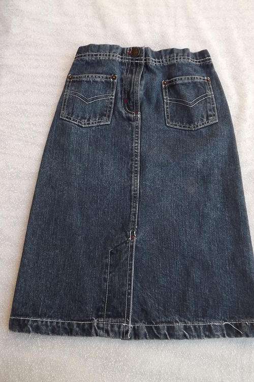 Kiddies Denim Skirt from Woolworths for 4 yr old girl - waist 54cm, length 104cm - as new