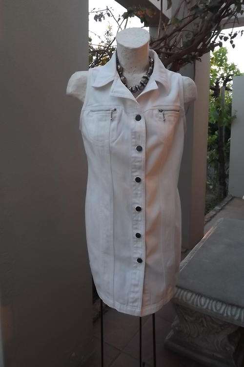 Short White Denim Button Up Dress in size 12/36 or small 38 - no stretch - worn once