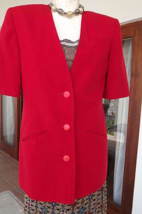 Red Lined Matson Smart Summer Jacket in size 10/34 - 2 front pockets - very good condition