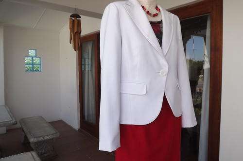 Stunning White Fully Lined Jacket by New Look Combinations in size 36 - as new