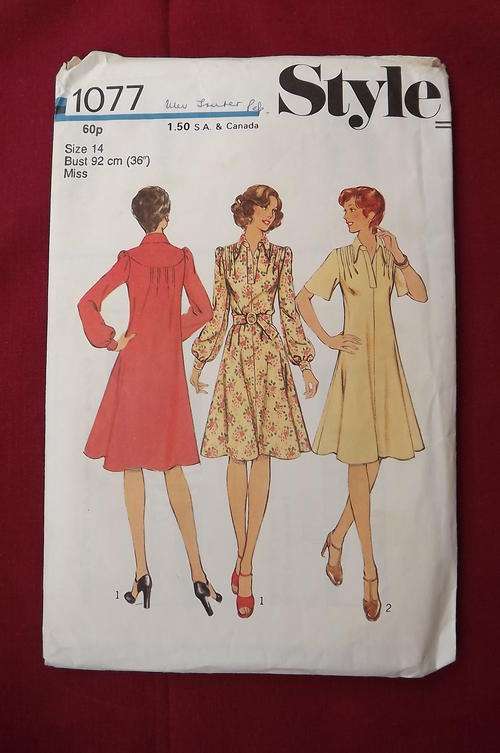 Style Sewing Pattern - size 14