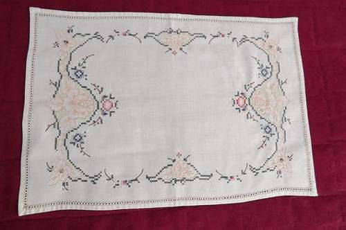 Linen Tray Cloth Embroidered in Cross & Chain Stitch - very good condition - 28x40.5cm