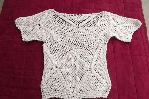 Hand Crocheted Cream Top for Girl of 5 to 6 years old - never worn