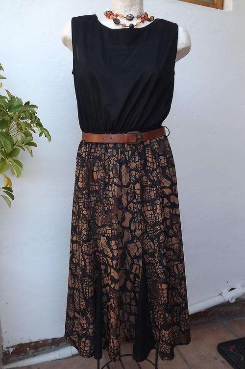 Vintage 80's Black & Brown Patterned Dress in size 12/36 - very good condition