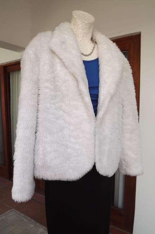 White Faux Fur Jacket in size 18/42 by Topics - still in very good condition