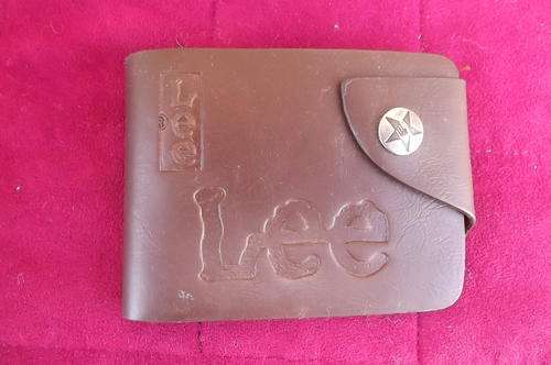 Lee Genuine Leather Brown Wallet - outside good condition but inside needs stitching - 8.5x11.5cm