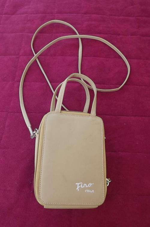Handy Little Camel Colour Sling Bag with Lots of Packing Space - even cellphone - Fino Italy -as new