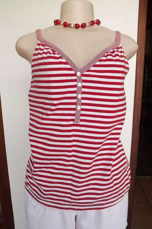 Red & White Striped Top with Cross Over Shoulder Straps in size 12/36 by Kelso Casual-used but G.C.