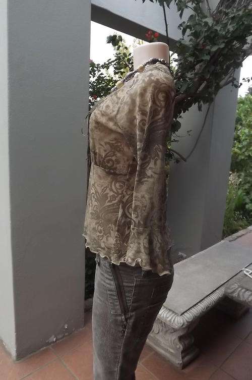 Olive Green Patterned Polyester Stretch Top by Topics in size Medium / 12/36 - good condition
