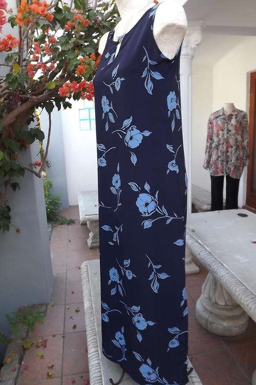 Pretty Sleek Navy Maxi Dress with Sky Blue Flowers by Elit Emoda in size 8/32 - As new condition