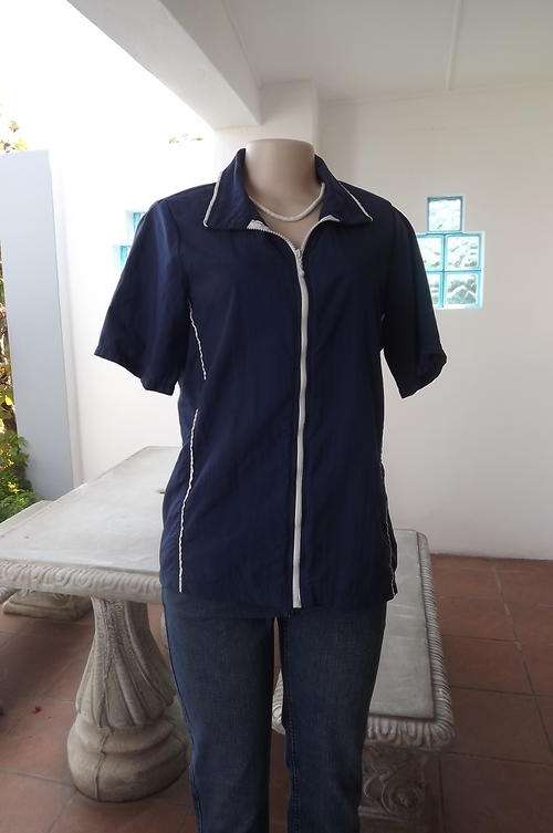 Navy & White Zip Up Summer Track Suit Top in size 10/34 by TSS - Polyester wash & wear - as new