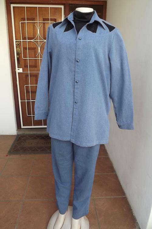 Something Different! Ladies 2 Piece Pants suit in Denim with Black Lace Decor by Piko in size 14/40