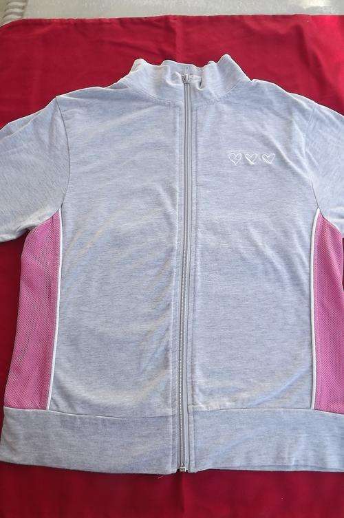 Short Sleeve Zipped Sports Top in Grey & Pink for 13-14 yr old by RT - size 4/29 - good cond