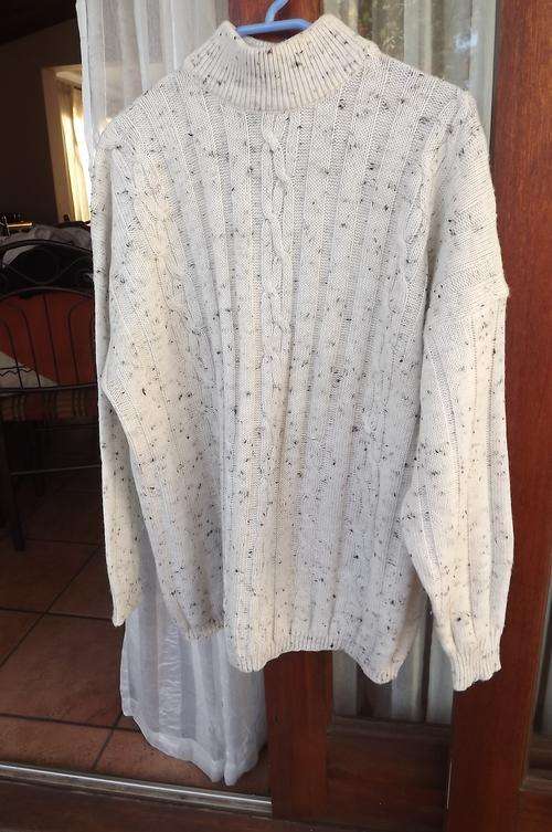 Men's Beige Knitted Sweater with High Crew Neck in size Large - Chest 125cm - good condition
