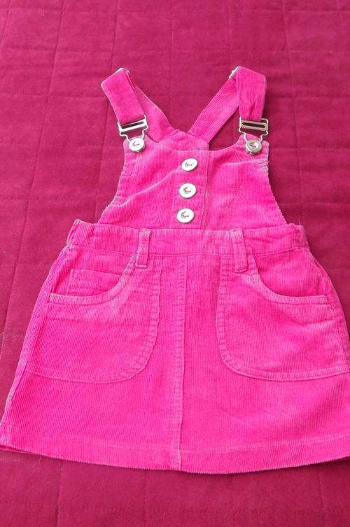 Pink Corduroy Skirt with Bib from RT for 2-3yr old - 2 pockets on front and 1 on back -new condition