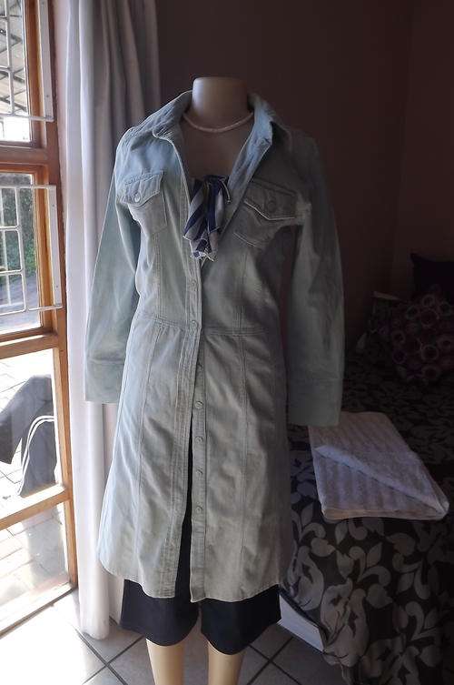 Powder Blue Corduroy Tailored Coat by Identity in size 12/36 - Yoke with small panels - good cond