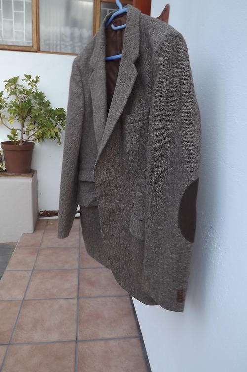 Brown Tweed Sports Jacket in size 102RL - size 40 Man about Town - Trendline - Suede Patches