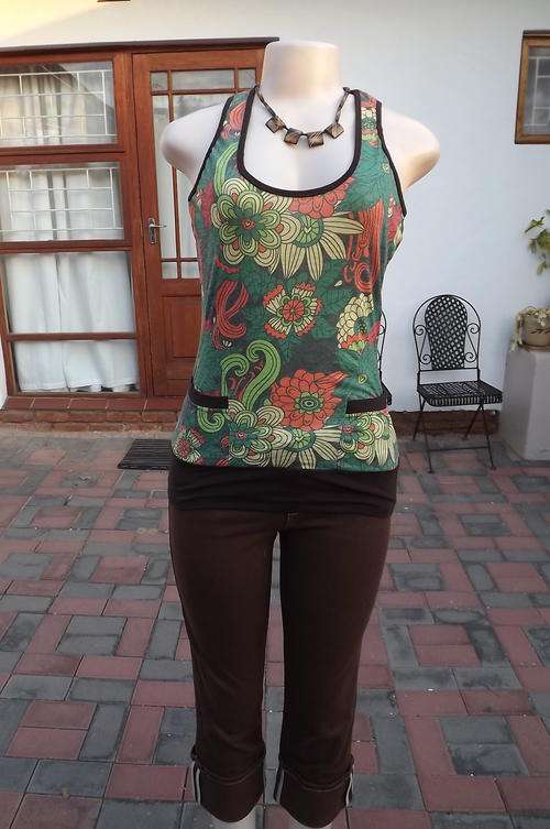 Dark Green Patterned Top by Underground Original in size 10/34 - unique item-one of a kind-new cond