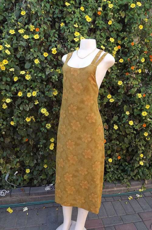 Fabulous Mustard Colour Lined Dress from Japan Designer Palvouce II in size 10/34 - new condition