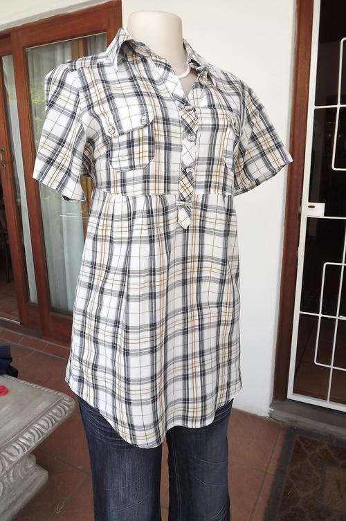 Checked Cotton Maternity Top with Lurex Thread - 2 front pockets in size 12/36 - good condition