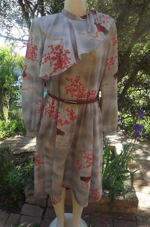 Exotic Colourful Birds on a Vintage Dress! - Soft, grey background - size 14/38 -very good condition