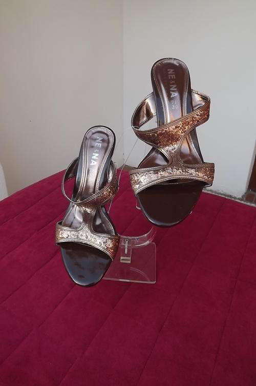 Pair of Antique Colour Gold Sequin Ladies Sandals from Ne & Na Collection in size 6/39 - 8cm hills
