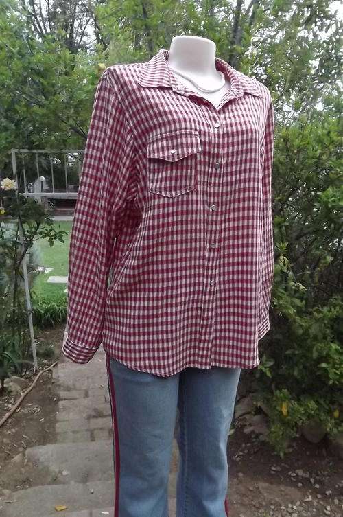 Pretty Red & White Rayon/Polyester Blend Shirt in small check pattern in size 12/38 by Outback Red